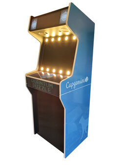 2-delige Almighty Upright Arcadekast met Custom Design.