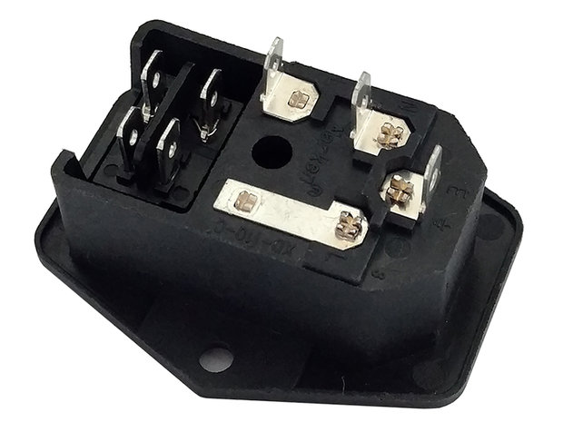 Gezekerde 6A IEC320 Power Switch met Verlichte aan/uit Schakelaar DPST